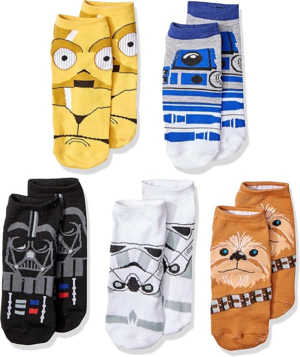 15 Unique Star Wars Gifts For Him[We Studied 34]