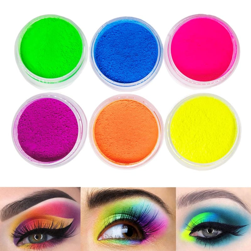 15 Glow In The Dark Eye Contacts[We Studied 44]