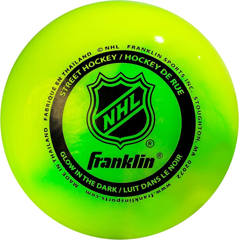 15 Glow In The Dark Sports Balls[We Studied 32]