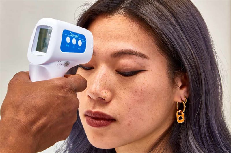 how to Master Your Forehead Thermometer2
