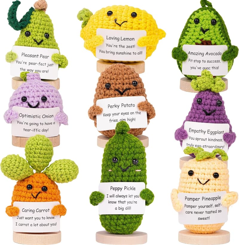 15 Best Bulk Gifts For Coworkers [We Studied 42]