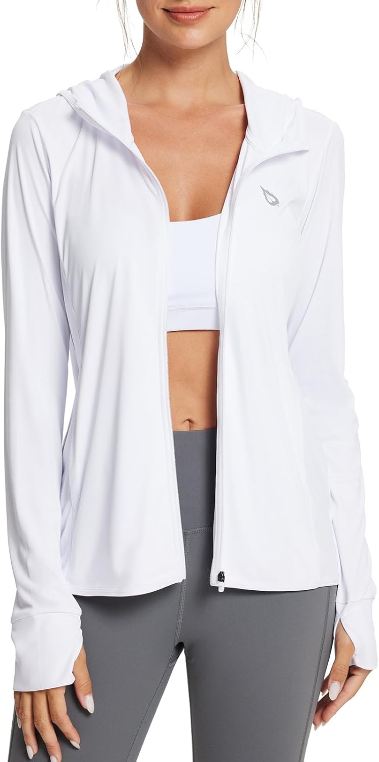 15 Best Travel Jacket Women [We Studied 32]