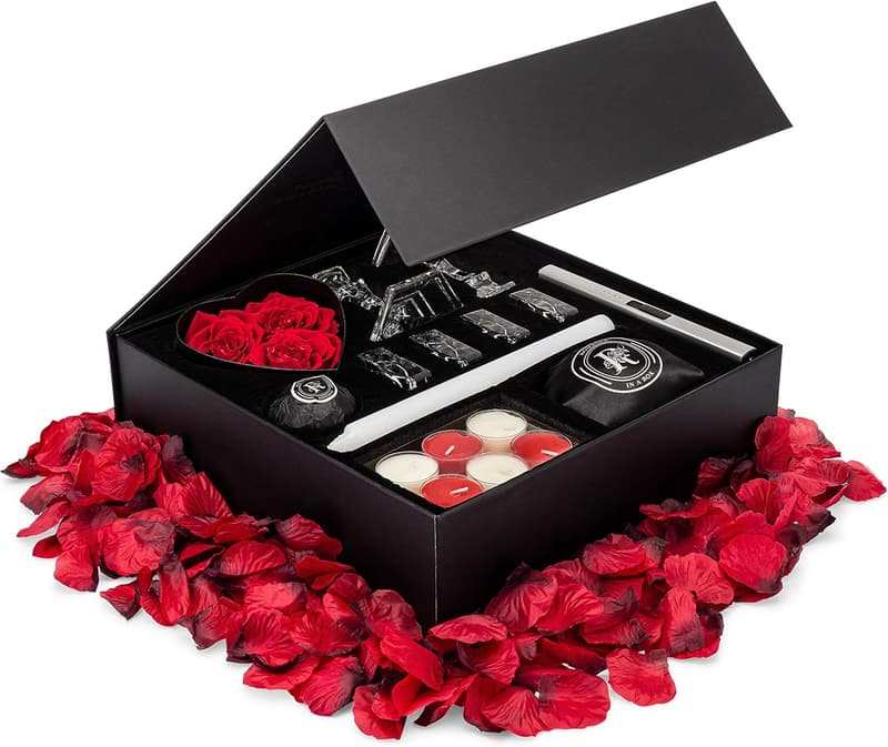 15 Best Subscription Boxes For Couples [We Studied 42]