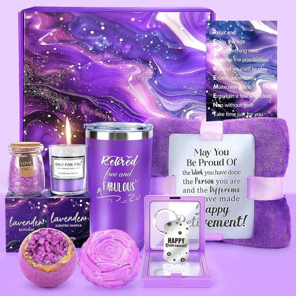 15 Gift Baskets For Bosses
