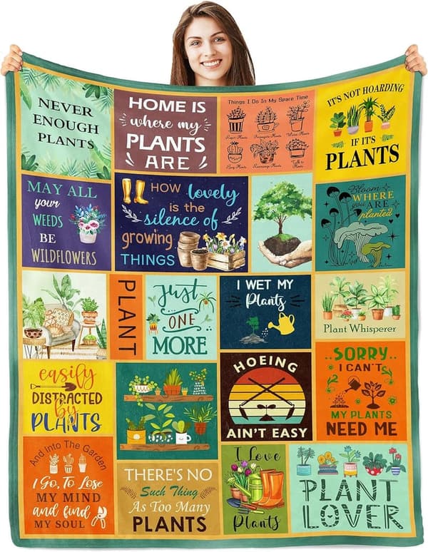 15 Unique Gifts For Gardeners [We Studied 31]