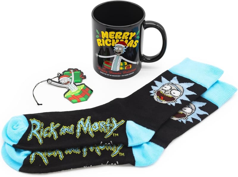15 Rick And Morty Christmas Decorations