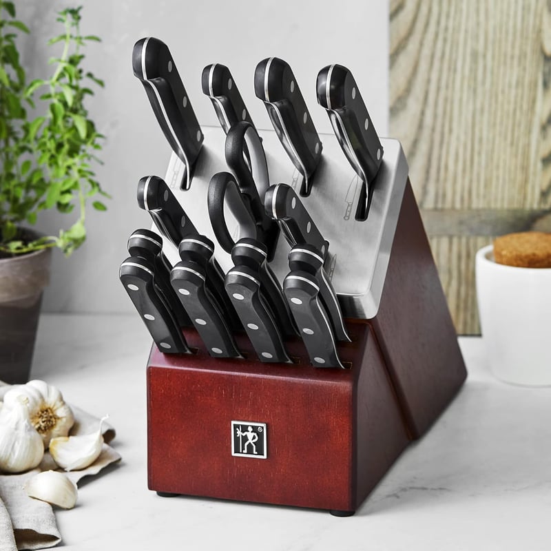 Self-Sharpening Knife Set, 16-Piece Solution