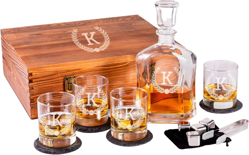 Christmas Whiskey Decanter Set for Men with Glasses