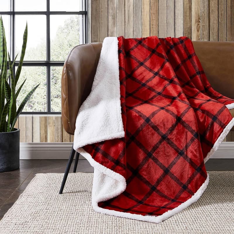 Christmas Sherpa Fleece Throw Blanket - Plaid Design