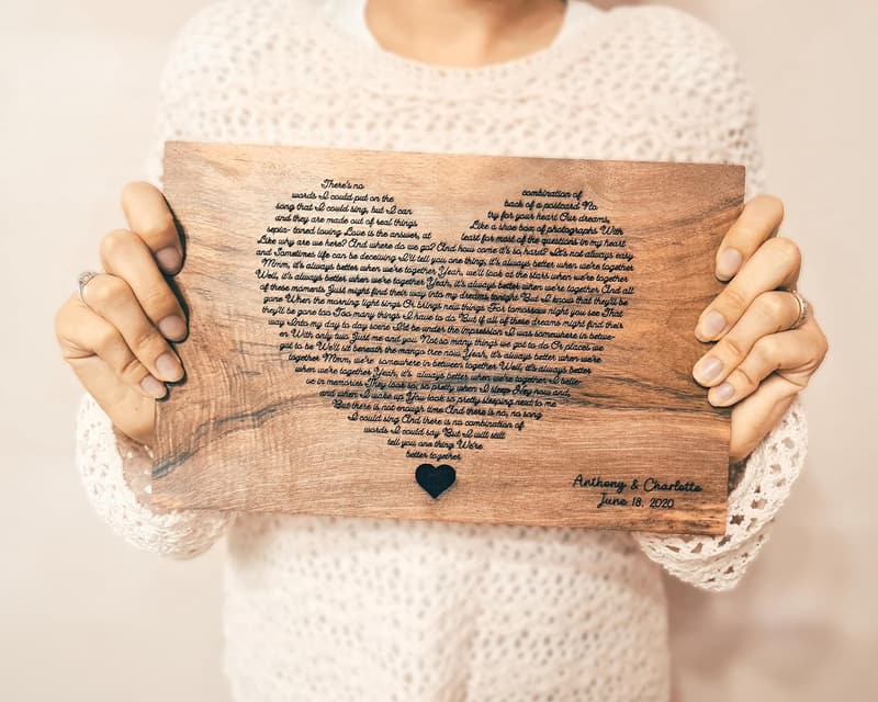 Personalized Heart-Shaped Walnut Song Lyric Plaque for Couples
